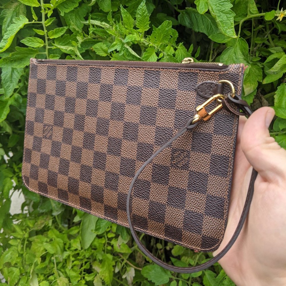 Louis Vuitton Cosmetic Pouch Bag brown Damier